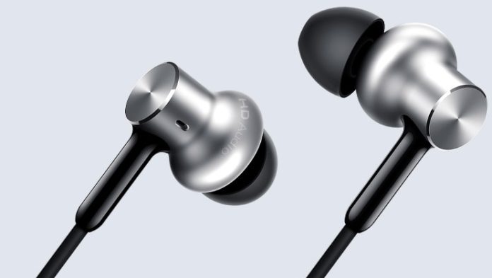 Xiaomi Mi In-Ear Headphones Pro HD Xiaomi Mi In-Ear Headphones Pro HD