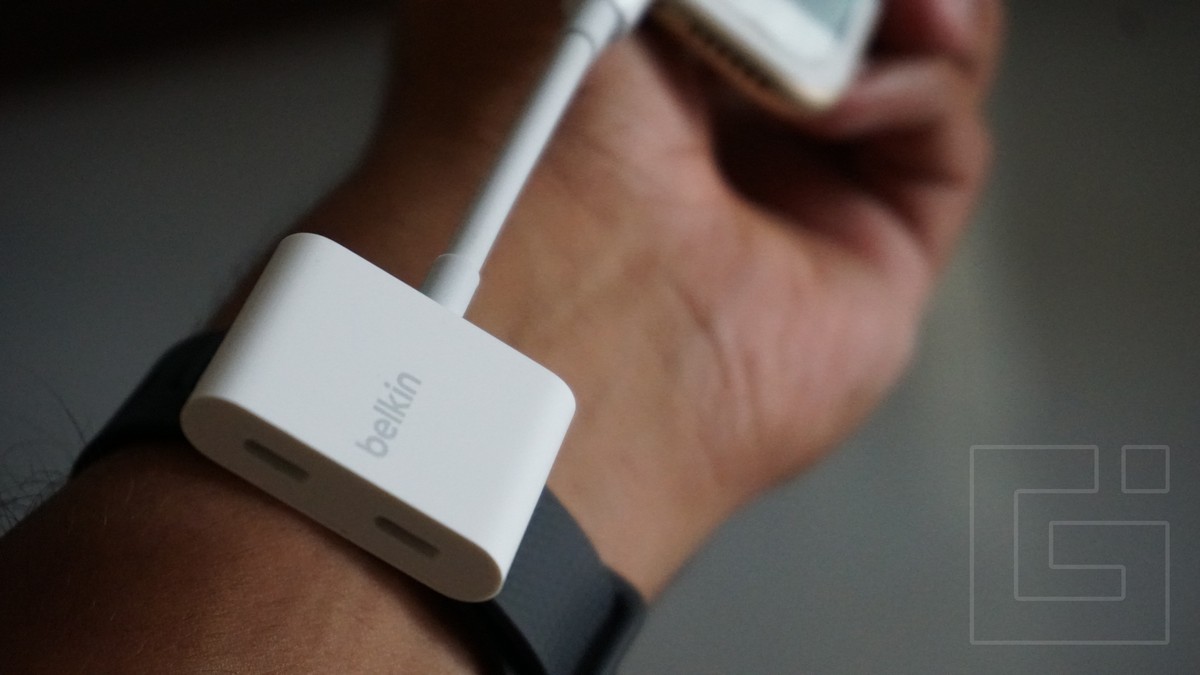Belkin Lightning Audio and Charge Adapter