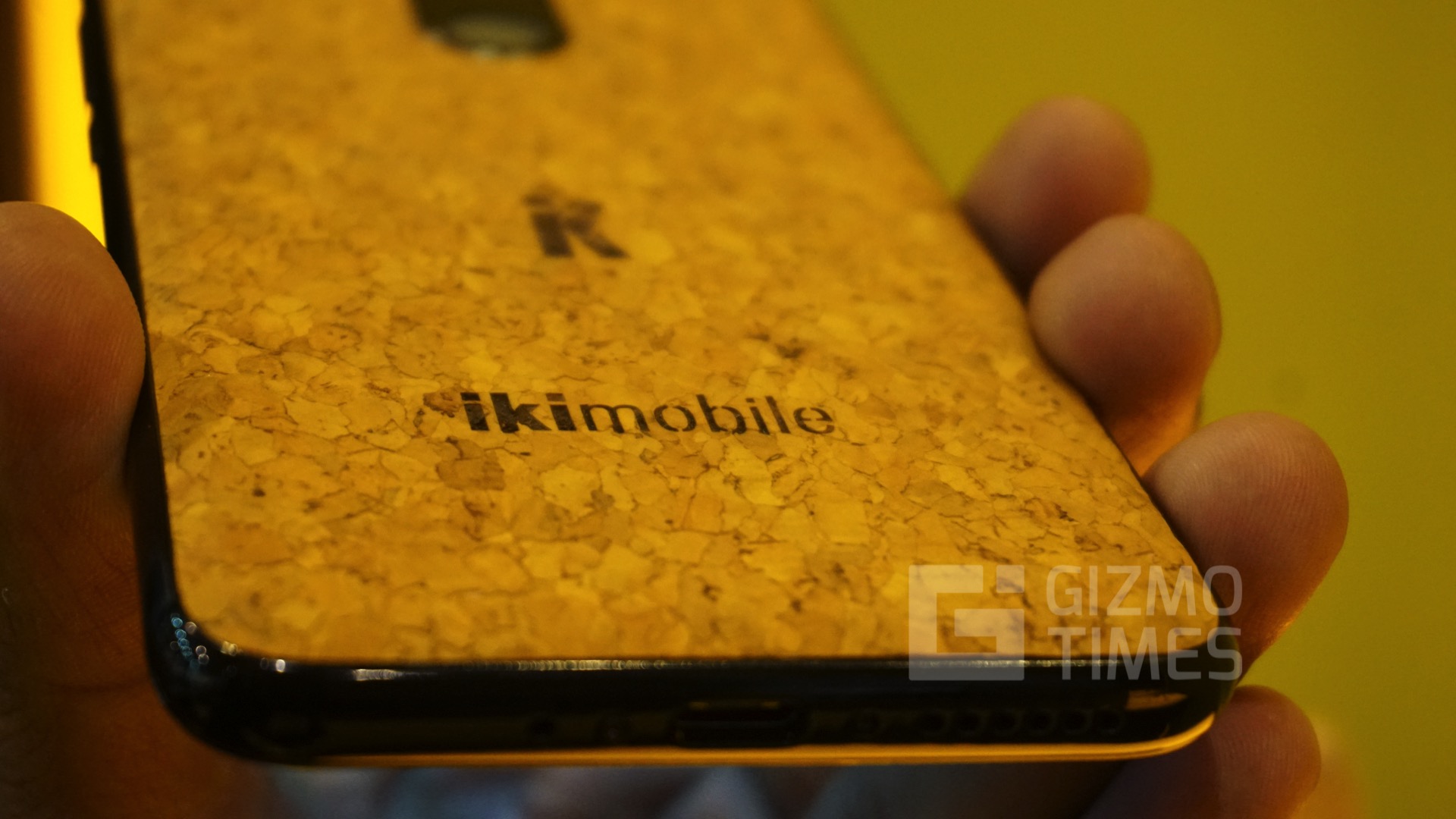 Ikimobile BlessPlus Cork Back