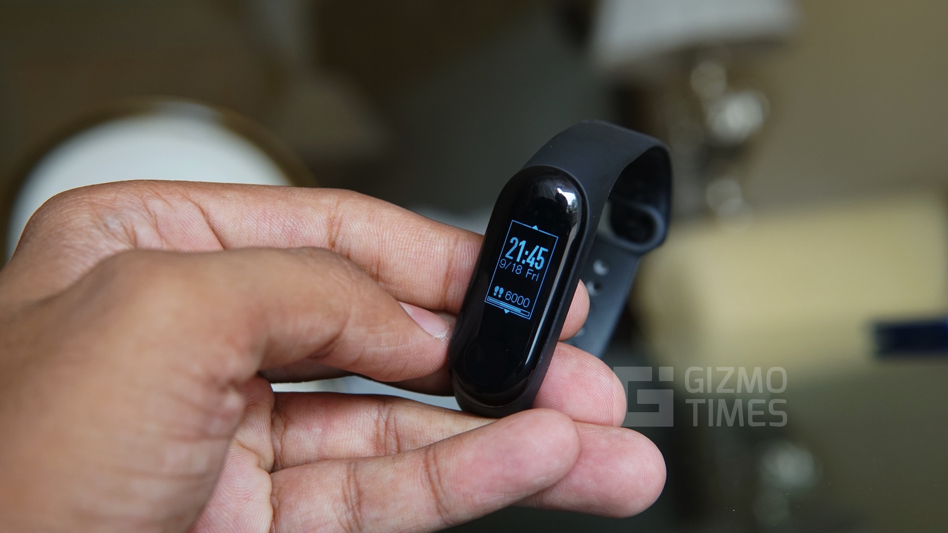 Xiaomi Mi Band 3 fitness tracker launched in India, priced at INR 1,999 Xiaomi Mi Band 3 fitness tracker launched in India, priced at INR 1,999