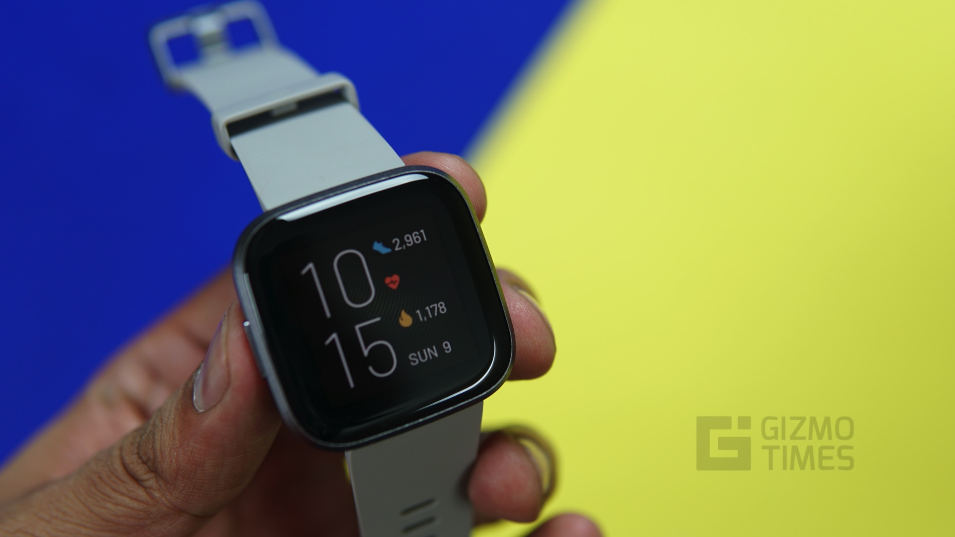 fitbit versa 2 review 2020