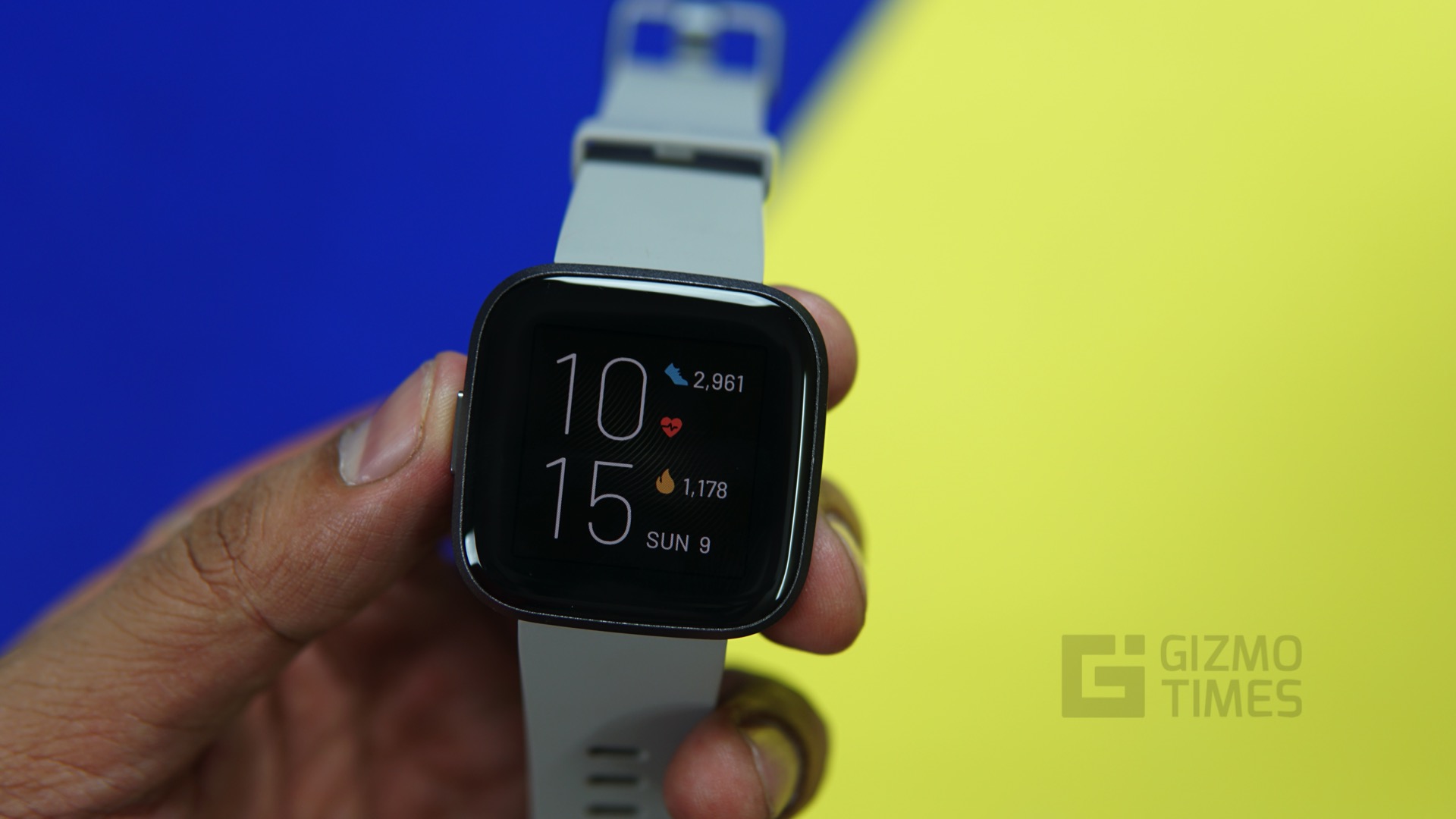 fitbit versa 2 functions